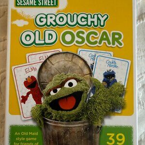 NEW-SESAME STREET GROUCHY OLD OSCAR FAMILY CARD GAME (PLAYS LIKE OLD MAID)